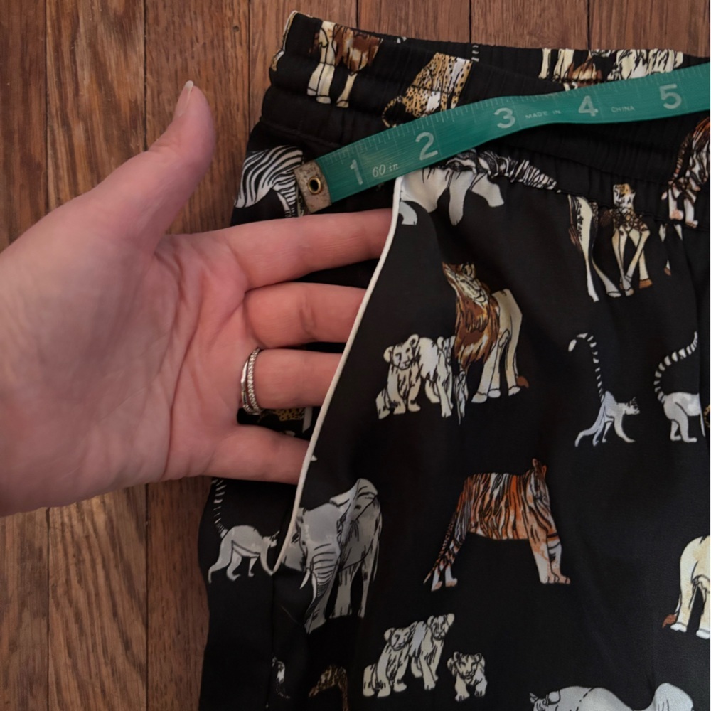 Banana Republic Satin Safari Pajama Set size small - Picture 5 of 6